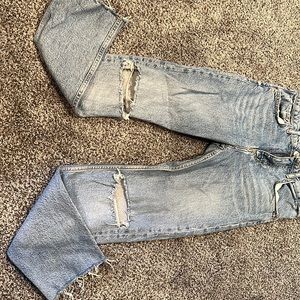 light blue jeans. size 4. fit like a tighter style but so cute